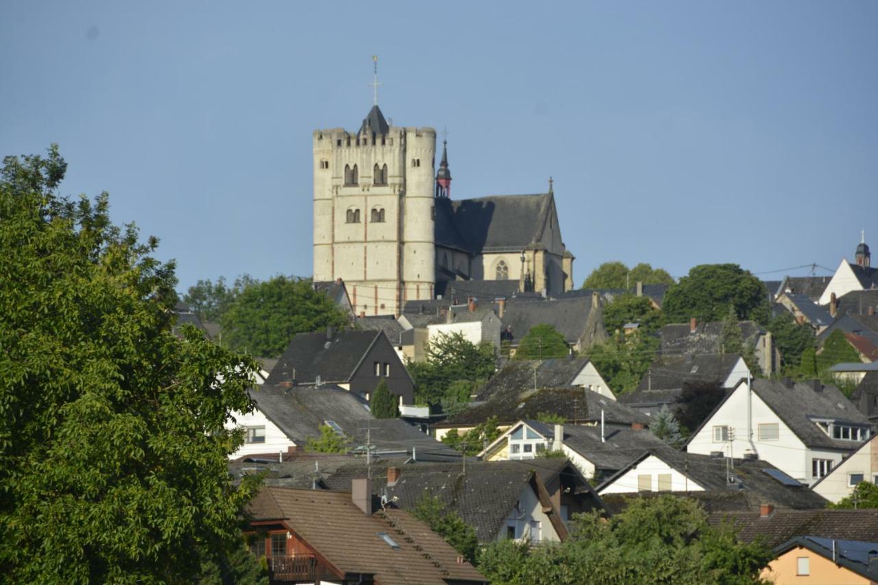 Stiftsherrenhaus Munstermaifeld Экстерьер фото